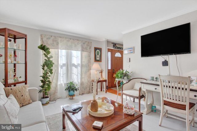 10 OLD FARM LN, New Freedom, PA 17349