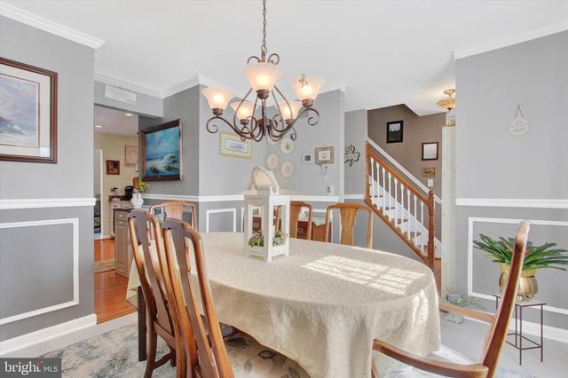 10 OLD FARM LN, New Freedom, PA 17349