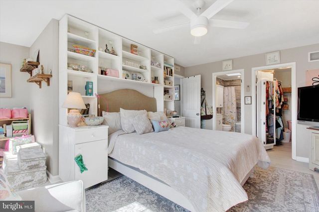 10 OLD FARM LN, New Freedom, PA 17349