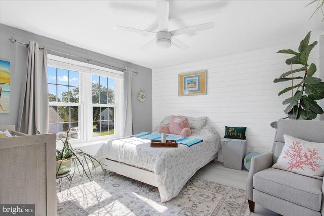 10 OLD FARM LN, New Freedom, PA 17349