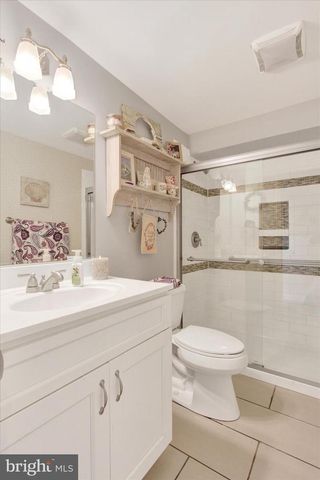 10 OLD FARM LN, New Freedom, PA 17349