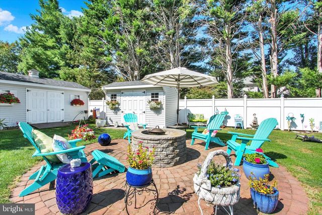 10 OLD FARM LN, New Freedom, PA 17349