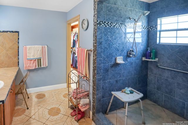 2504 Schwab, Seguin, TX 78155