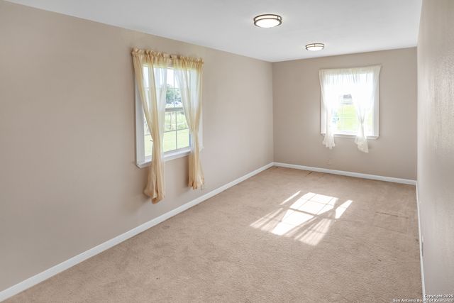 2504 Schwab, Seguin, TX 78155