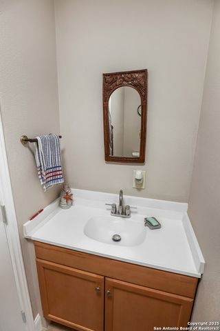 2504 Schwab, Seguin, TX 78155