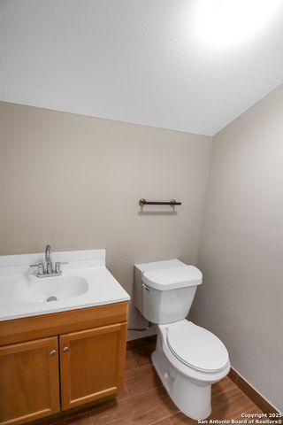 2504 Schwab, Seguin, TX 78155