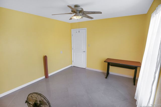 2504 Schwab, Seguin, TX 78155