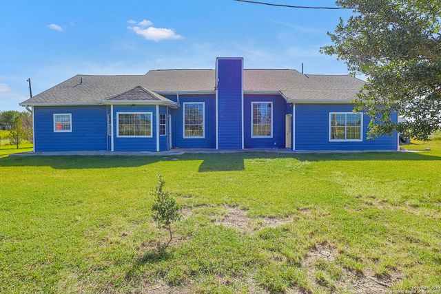 2504 Schwab, Seguin, TX 78155