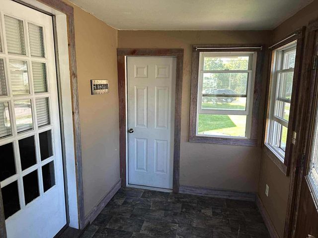 202 W 10TH STREET, Neillsville, WI 54456