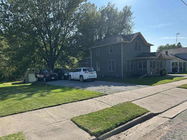 202 W 10TH STREET, Neillsville, WI 54456