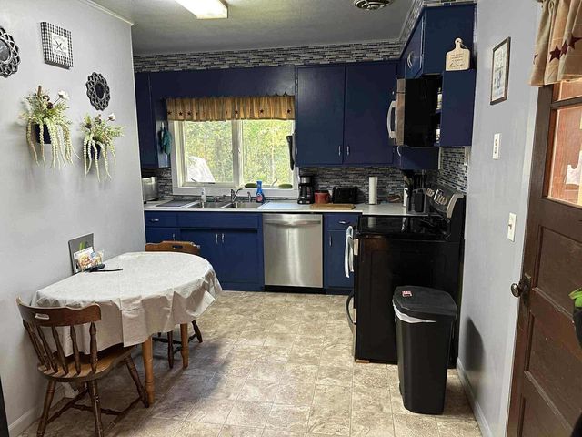 202 W 10TH STREET, Neillsville, WI 54456