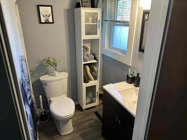 202 W 10TH STREET, Neillsville, WI 54456