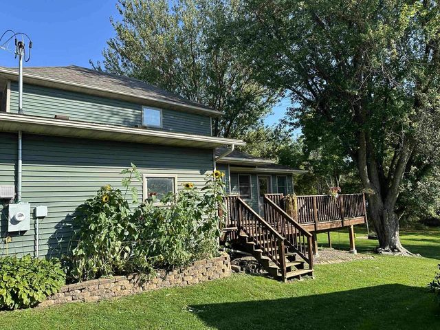 202 W 10TH STREET, Neillsville, WI 54456