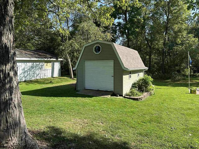 202 W 10TH STREET, Neillsville, WI 54456