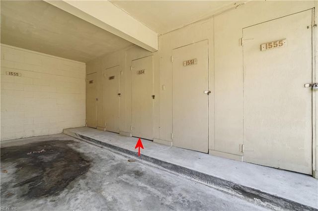 1554 Monterry PL, Newport News, VA 23608