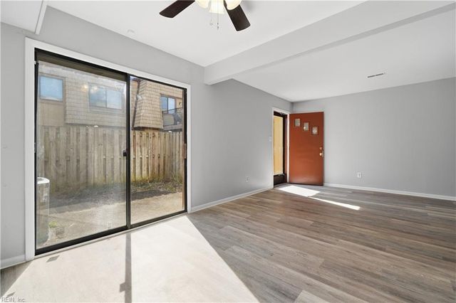 1554 Monterry PL, Newport News, VA 23608