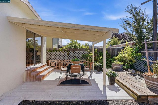 2114 Gaynor Ave, Richmond, CA 94801