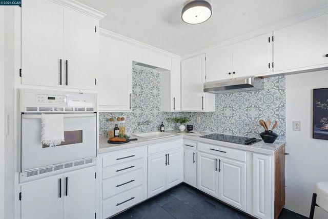 2114 Gaynor Ave, Richmond, CA 94801