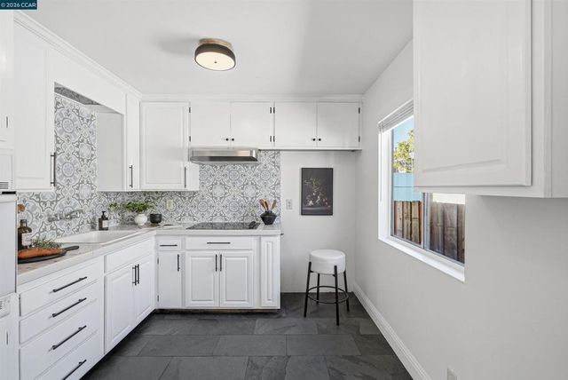 2114 Gaynor Ave, Richmond, CA 94801