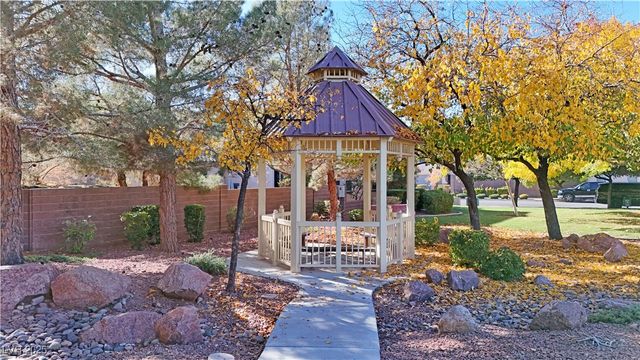 2421 Lilac Cove Street, Las Vegas, NV 89135