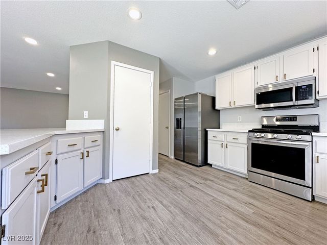 2421 Lilac Cove Street, Las Vegas, NV 89135