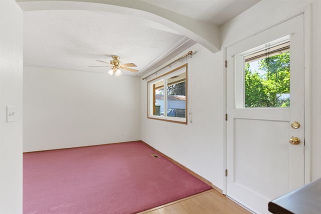 9415 N ATLANTIC St, Spokane, WA 99218
