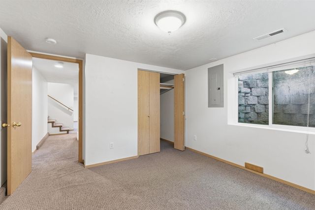 9415 N ATLANTIC St, Spokane, WA 99218
