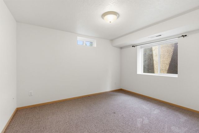 9415 N ATLANTIC St, Spokane, WA 99218