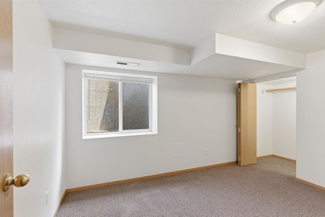 9415 N ATLANTIC St, Spokane, WA 99218