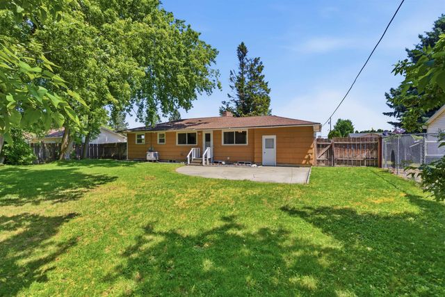 9415 N ATLANTIC St, Spokane, WA 99218
