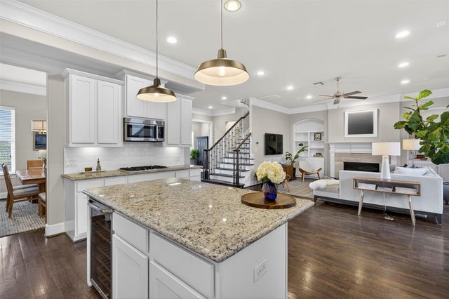 2402 Hollister Road, Houston, TX 77080