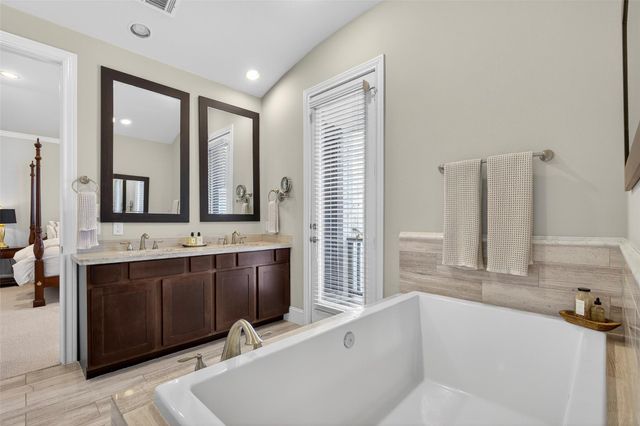 2402 Hollister Road, Houston, TX 77080