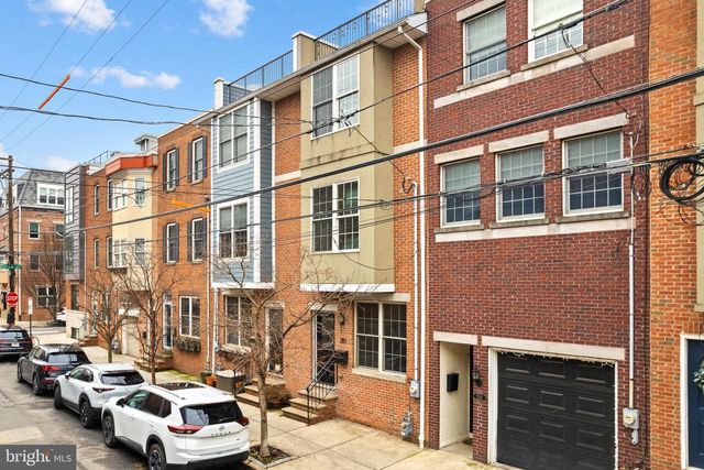 2110 CARPENTER ST, Philadelphia, PA 19146