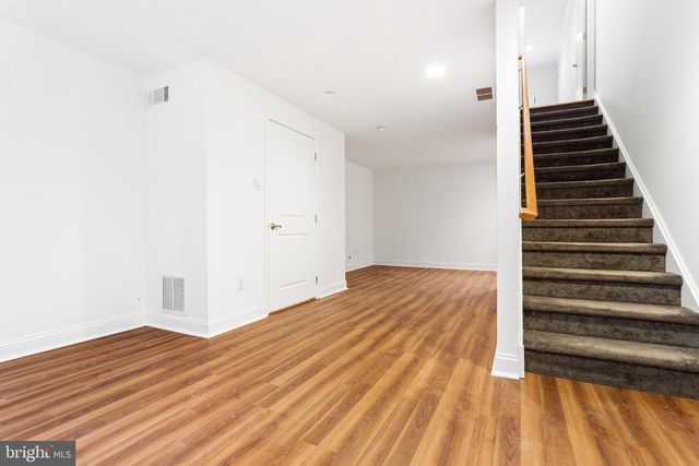 2110 CARPENTER ST, Philadelphia, PA 19146