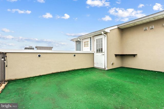 2110 CARPENTER ST, Philadelphia, PA 19146