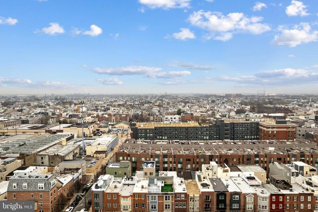 2110 CARPENTER ST, Philadelphia, PA 19146