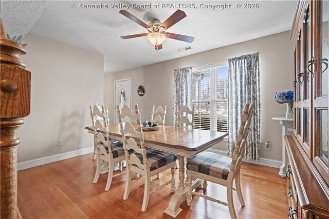 728 Emerald Drive, Hurricane, WV 25526