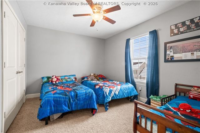 728 Emerald Drive, Hurricane, WV 25526