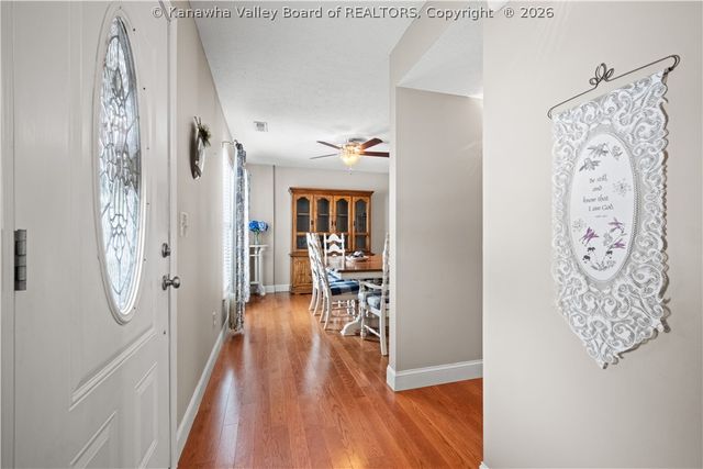 728 Emerald Drive, Hurricane, WV 25526