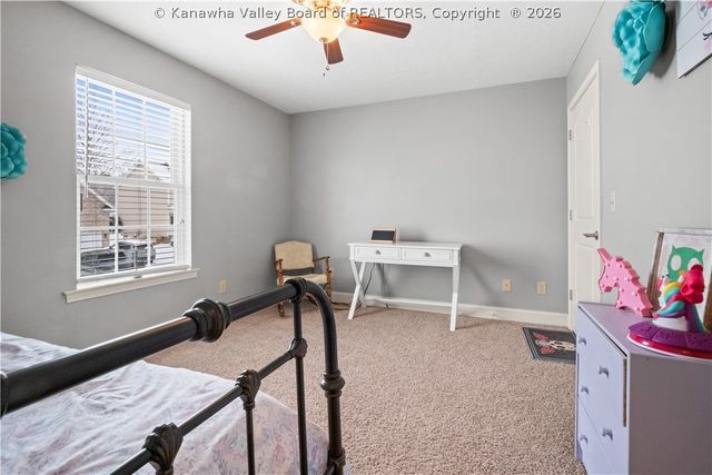 728 Emerald Drive, Hurricane, WV 25526