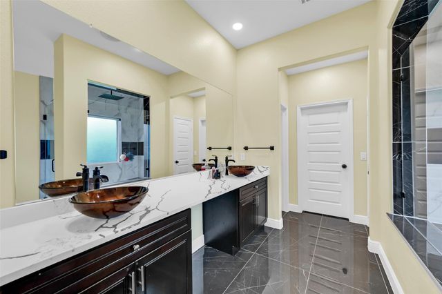 5414 Huepers Street, Alvin, TX 77511