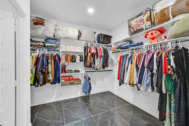 5414 Huepers Street, Alvin, TX 77511