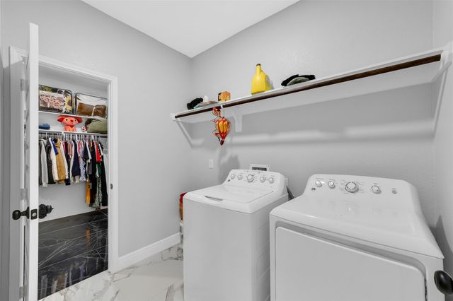 5414 Huepers Street, Alvin, TX 77511