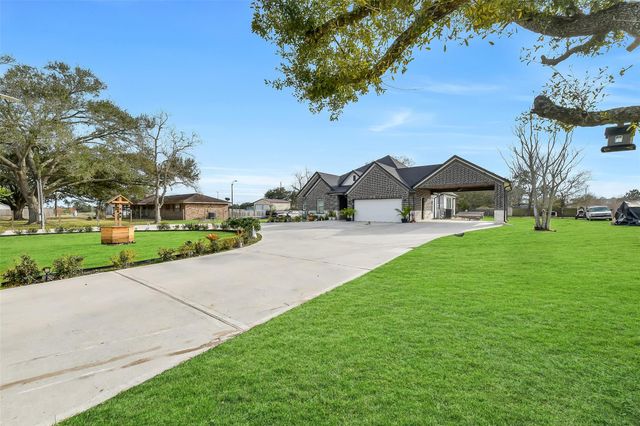 5414 Huepers Street, Alvin, TX 77511