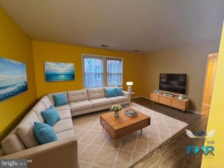 3812 W ST SE #101, Washington, DC 20020