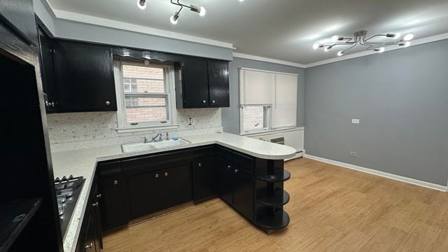 6118 W Gunnison Street 1, Chicago, IL 60630