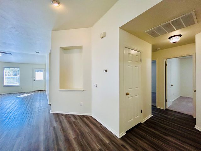 1200 Brighton Bend LN, Cedar Park, TX 78613