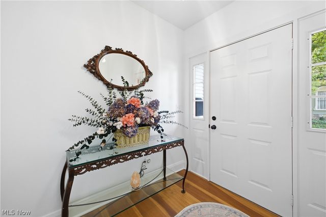 12 Riverside Drive, Poland, OH 44514