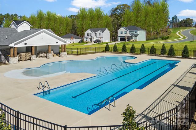 420 Lancashire Court, Denver, NC 28037