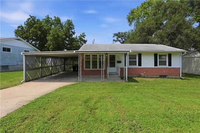5206 Palmer Drive, Kansas City, MO 64129